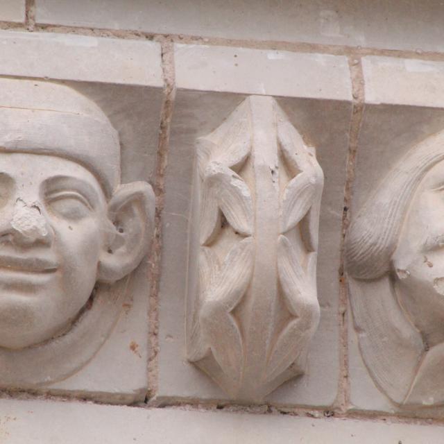 Sculptures de l'église Chateauvieux