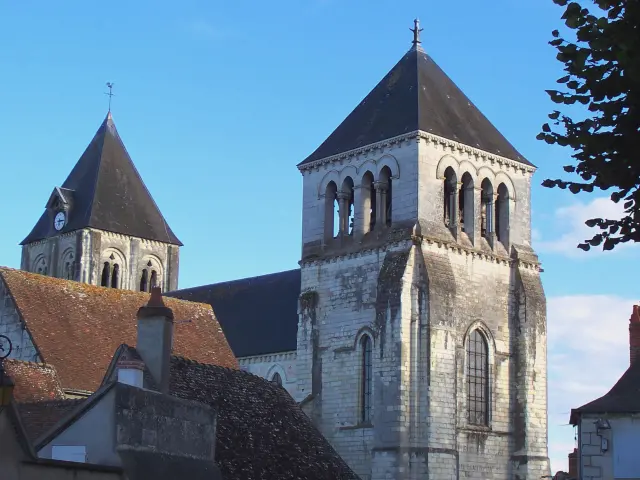 Extérieur Collégiale de Saint-Aignan