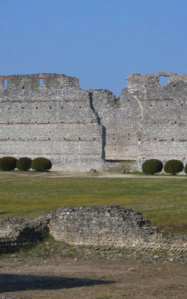 Enigmatique Monuments des Maselles Sites Gallo Romain Thésée Loir-et-Cher