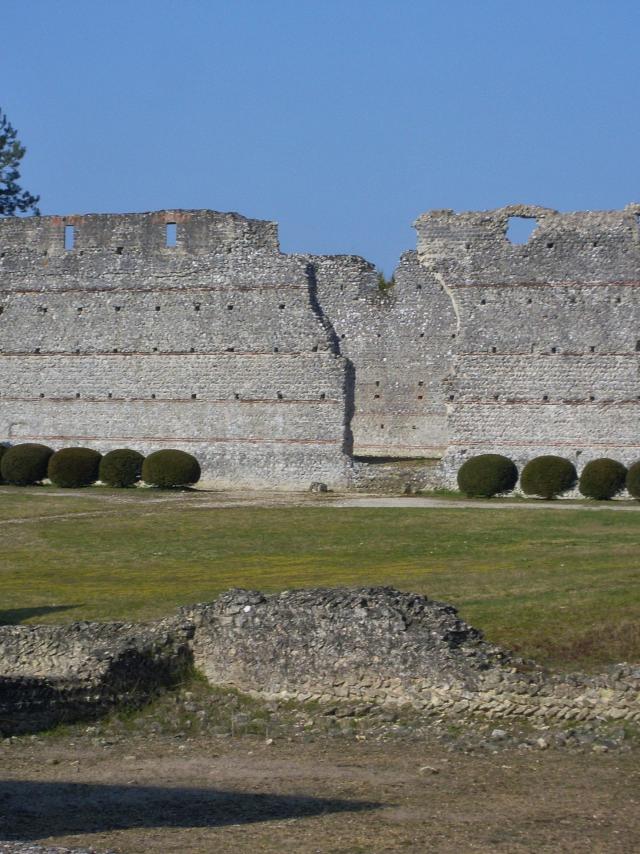 Enigmatique Monuments des Maselles Sites Gallo Romain Thésée Loir-et-Cher